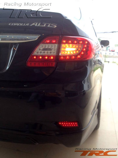 ALTIS 2011 ไฟท้าย LED รุ่นใหม่ VLAND (แดง/ขาว)