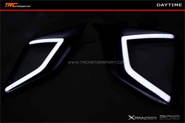 XPANDER DRL ตรงรุ่น Lightbar แสงสีขาว มีสัญญาณไฟเลี้ยว