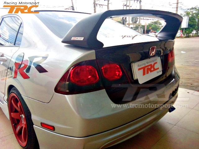 ฝาท้ายคาร์บอน CIVIC 2006 แท้นำเข้า