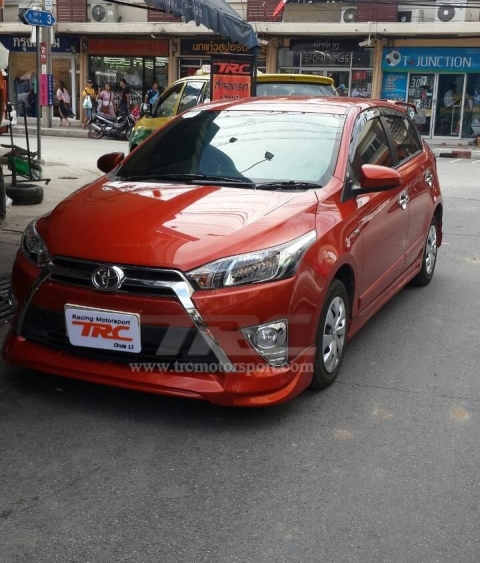 สเกิร์ตรอบคัน YARIS 2014 ทรง FREEWAY พลาสติก ABS V.1